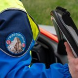 Les investigations policières se poursuivent pour retrouver le troisième auteur du cambriolage du magasin d'armes.